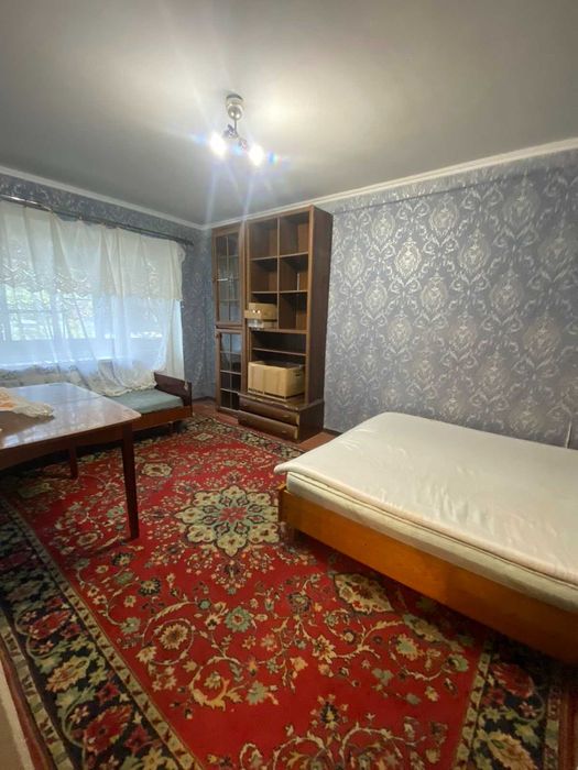 Продам 1-комнатную квартиру на 2м этаже, район "Украины"