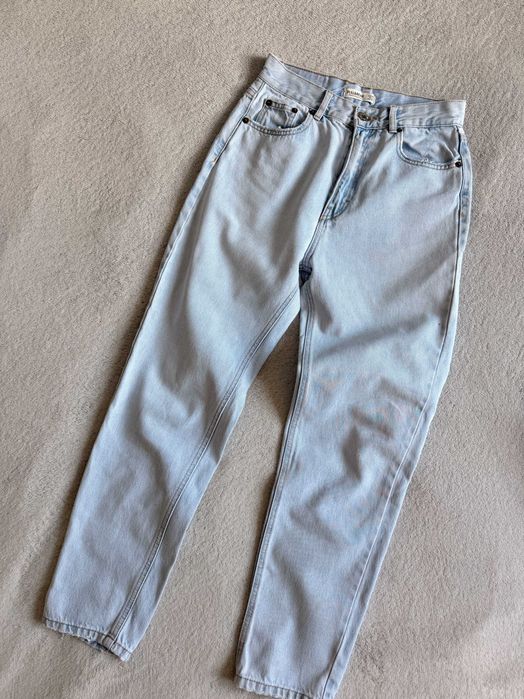 Голубые джинсы mom pull&bear 36 s