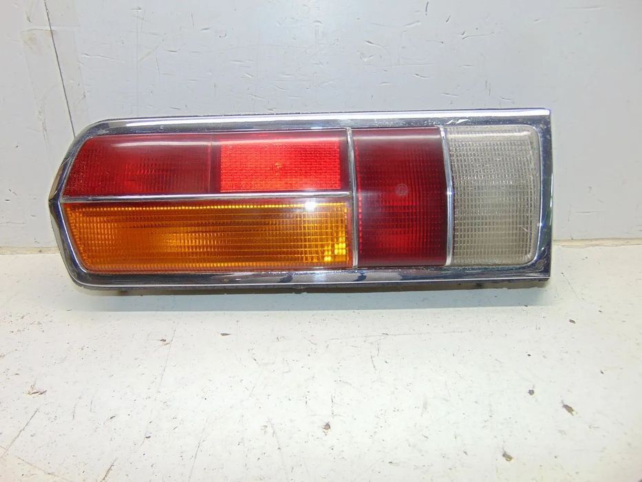 BMW E3 2500/2800/3000 farolim " usado em bom estado