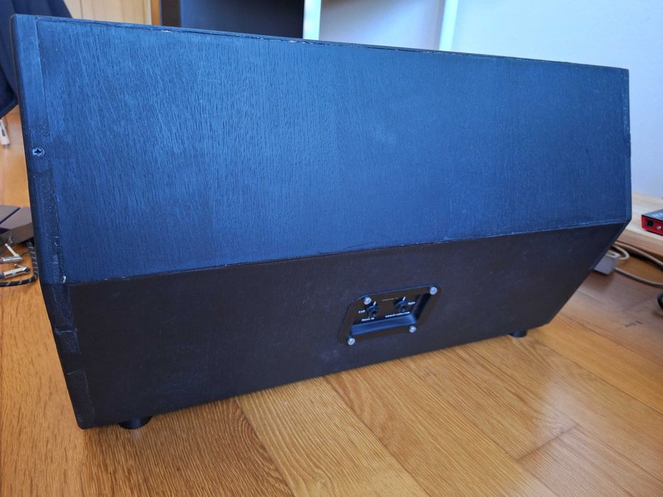 Cab Guitarra DIW - 2 Speakers Warehouse Veteran 20W (Mono/Stereo)