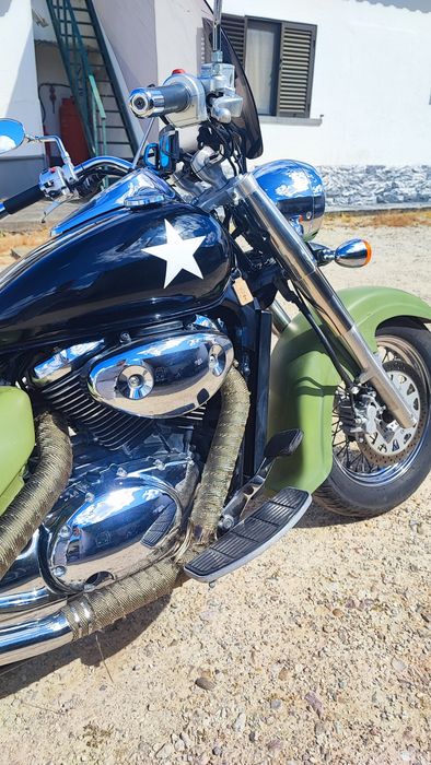 Suzuki Intruder VL 800