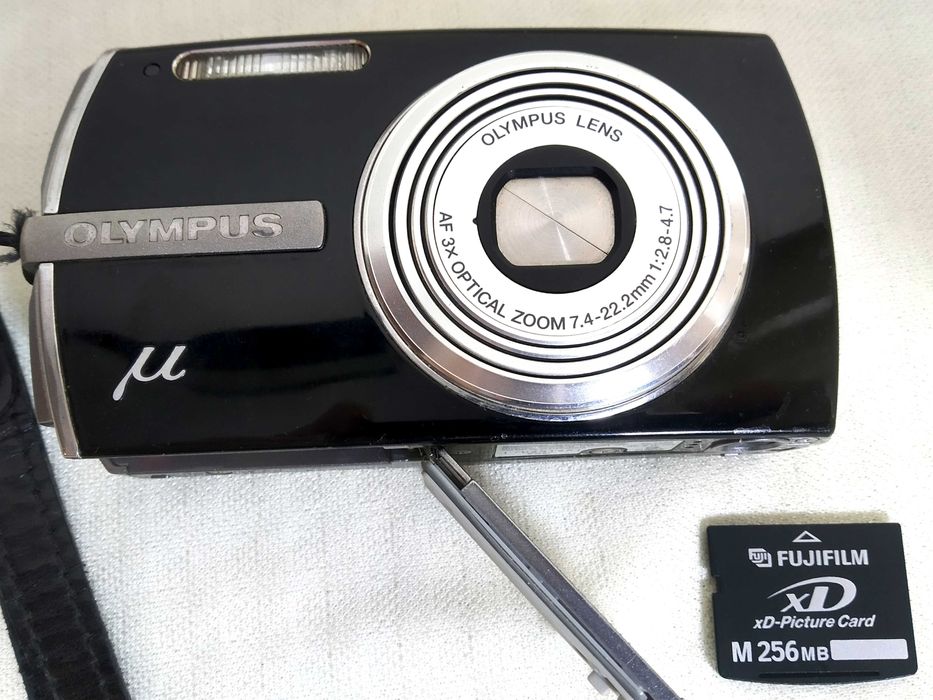 Olympus M1200 12 megapixel