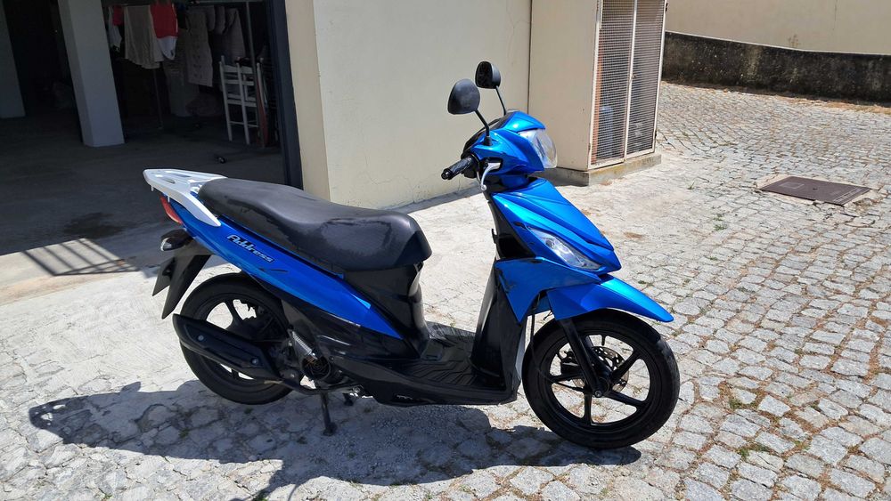 Scooter Suzuki Adress