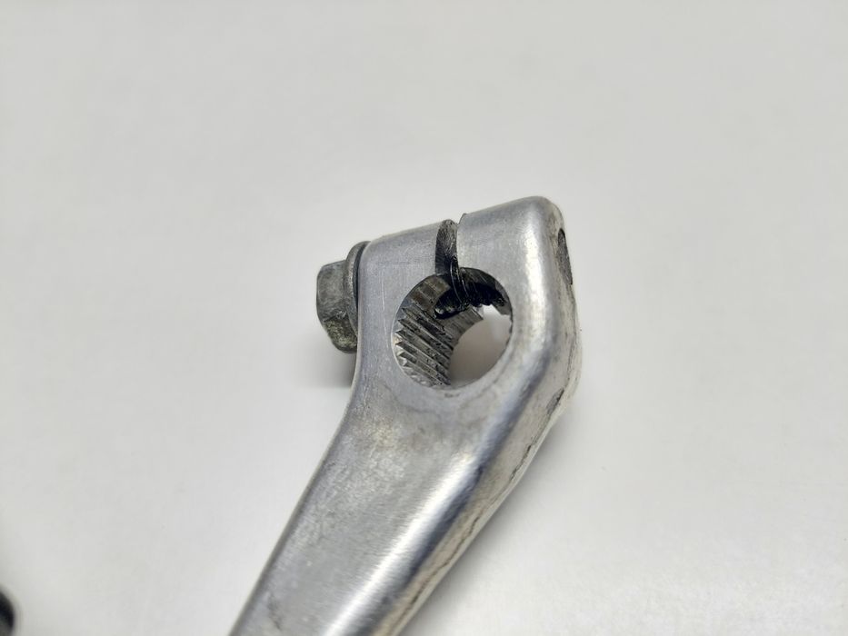 Dźwignia Honda 929/954 zmiany biegów mechanizm nóżka stopka cięgno