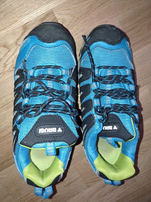 Buty sportowe Brugi rozm. 37.