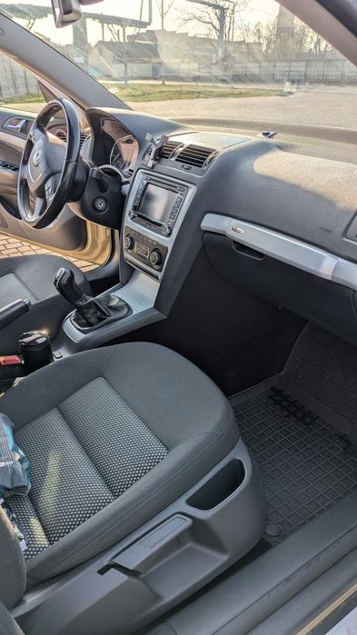 Skoda Octavia Scout 4x4 2011 1.8 tsi (повний привід)