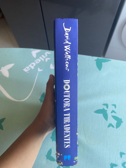 Livro Doutora Tira Dentes