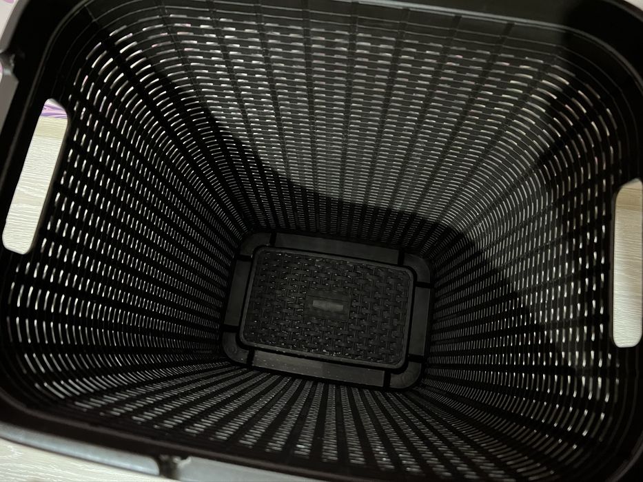 Корзина (новая) для белья Curver (коричневый цвет)