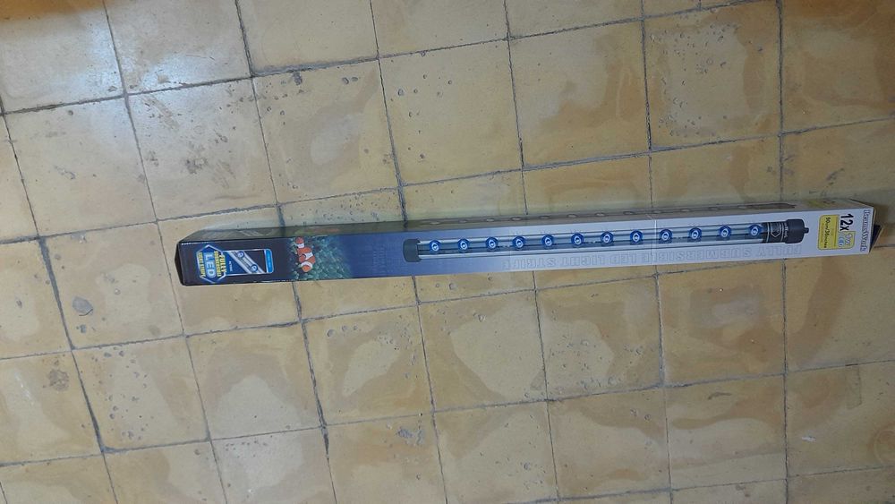 Iluminação p/aquário: Barras LED submersíveis, e reflectores