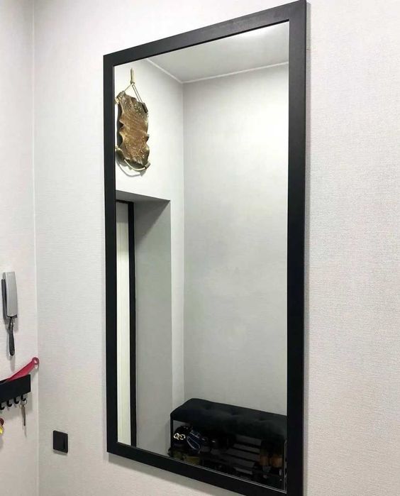 Різні дизайнерські дзеркала з лед підсвіткою на ваш смак! Звертайтесь