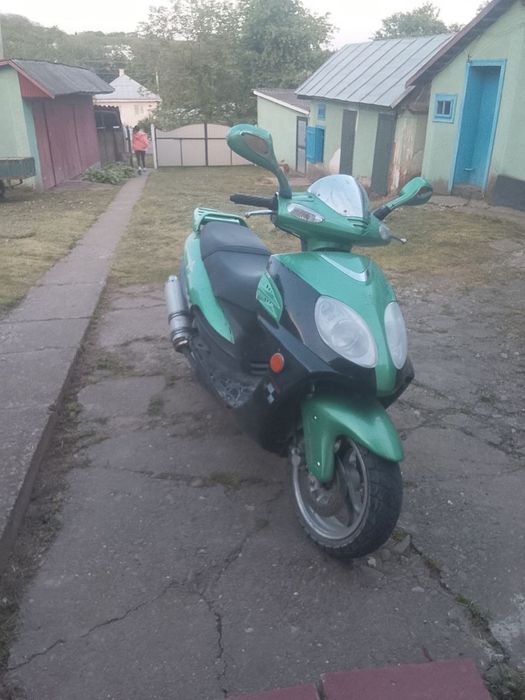 Продам мопед 150 кубів