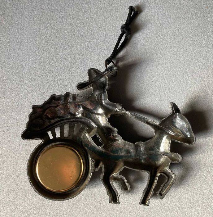 Decorative Figure434511572055500801