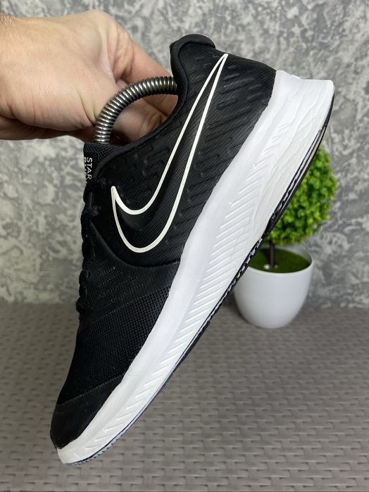 Nike Star Runner кроссовки 37 размер беговые черные