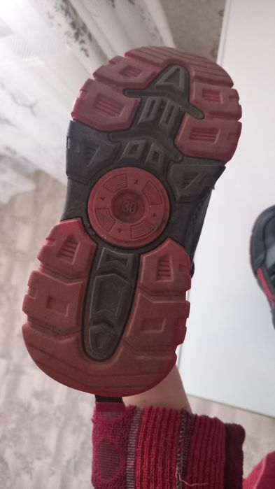 Продам ботинки для хлопчика!