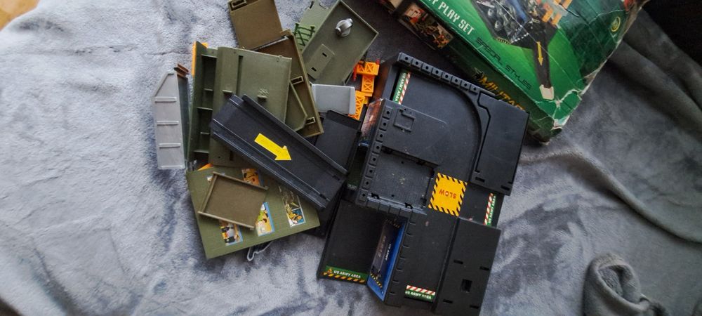 Віддам військову парковку для гри