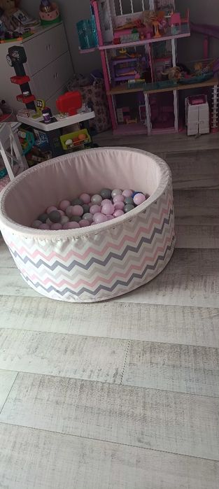 Sprzedam basen z piłkami dla dzieci