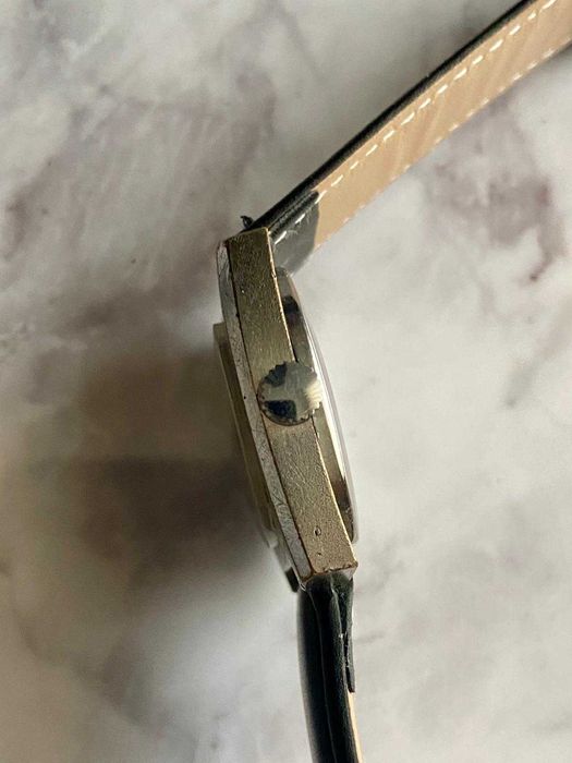 Relógios Yema Corda Manual e Automático (Precisam de Revisão)