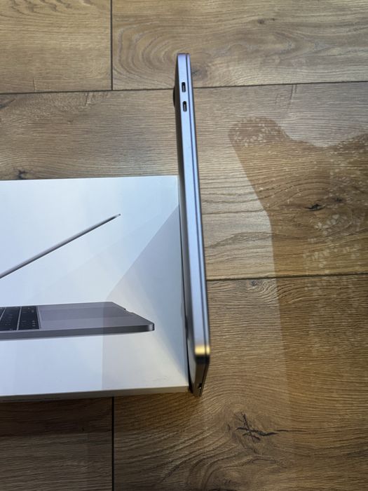 Macbook Pro 13 2019