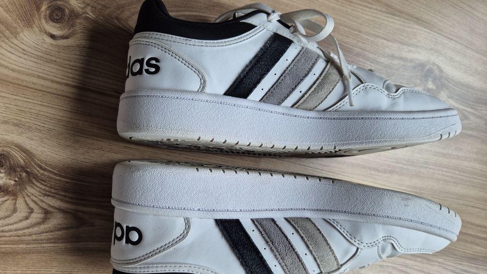 Adidas HOOPS 3.0 41 1/3