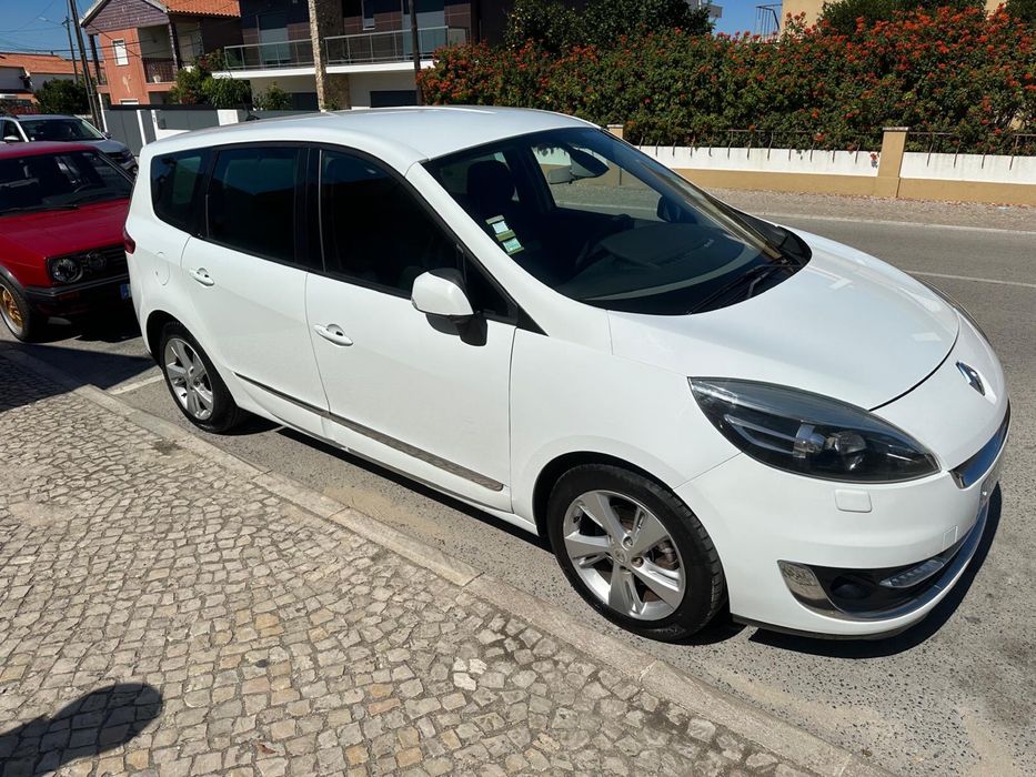 Renault Scenic 5 lugares
