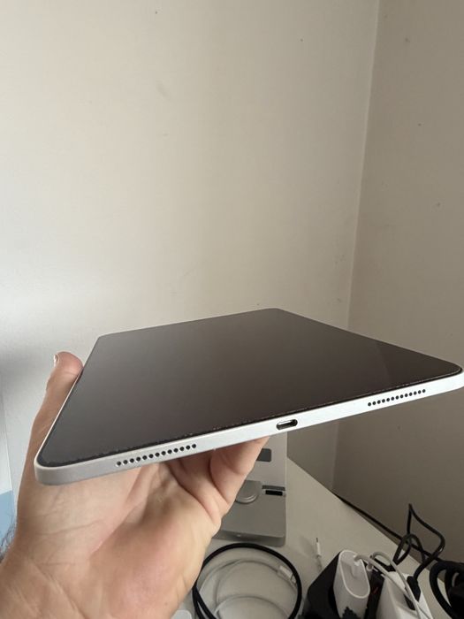 Bateria 94% iPad Pro 11” 1gen 64gb WiFi Silver + Apple Pencil 2gen