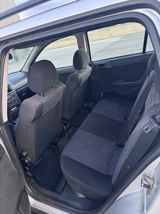 Opel Astra Caravan — fotografia 7