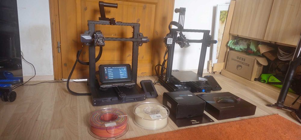 Zestaw drukarek 3D Creality Ender 3 S1 Pro/Ender 3 V2 + Akcesoria