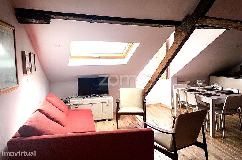 Duplex T1 Remodelado no Coração da Baixa de Setúbal | 90 m²
