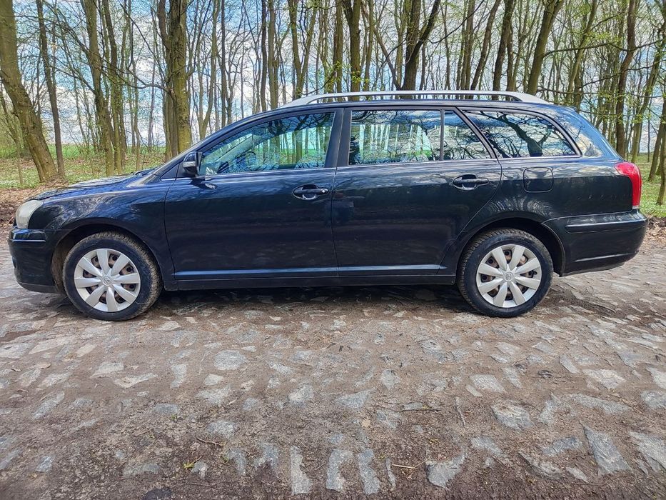 Toyota avensis Тойота авенсіс