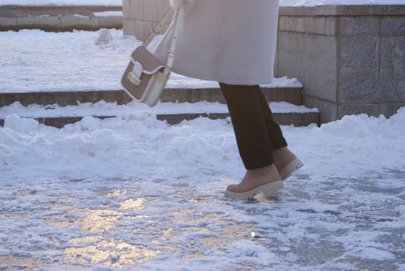 Фотоапарат soni DSLR-A100