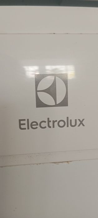 Máquina lavar louça Electrolux. Ótimo estado.