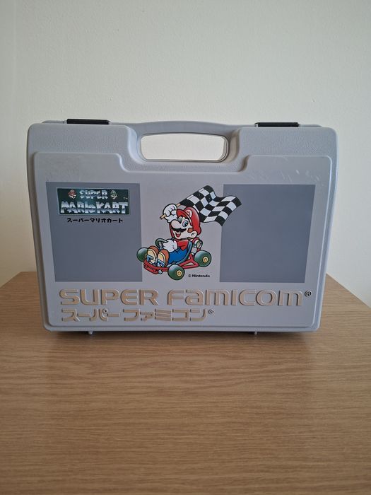 Nintendo Super Famicom Japan walizeczka do gier SPRAWDZ
