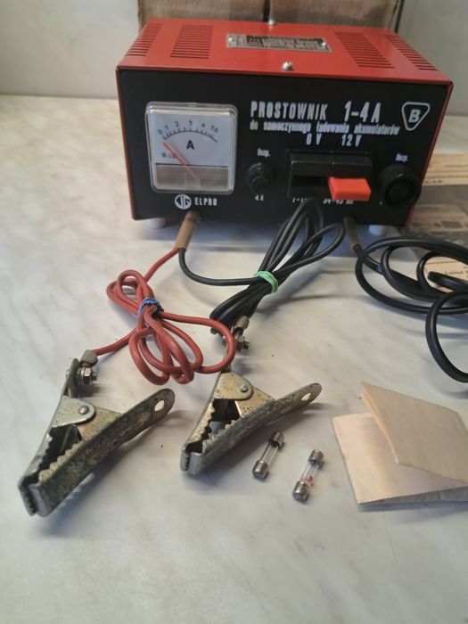 Prostownik  BMS 12/4