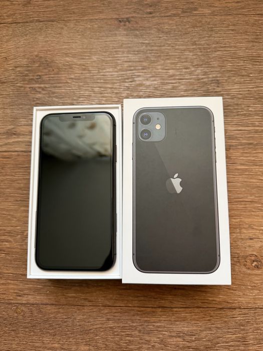 Iphone 11, 64 gb в чорному кольорі