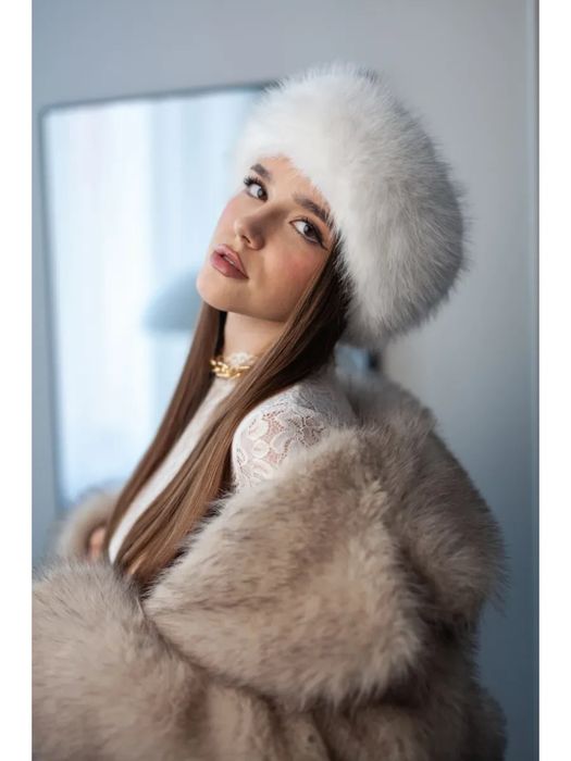 В кольорах . Хутряна Повʼязка еко хутро песця . Еко песець  тренд зими