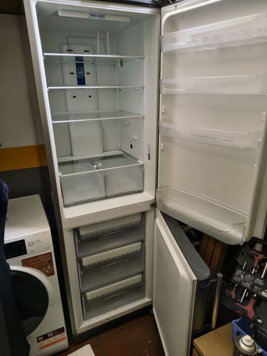 Frigorífico Indesit usado