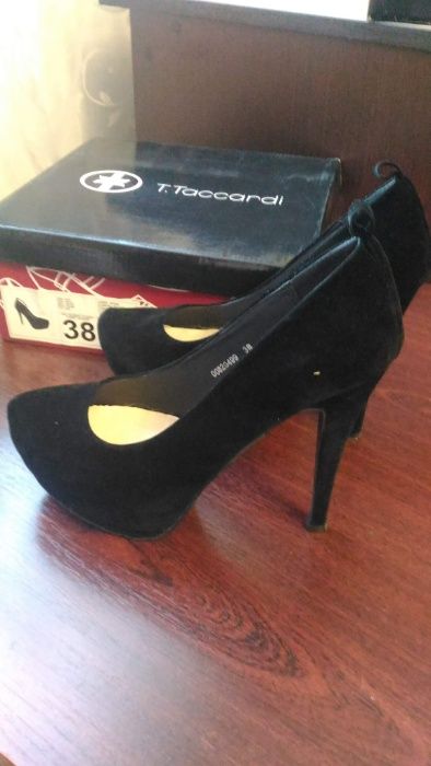 Туфлі мешти