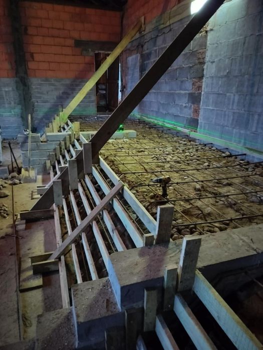 Murowanie , stawianie domów , fundamenty