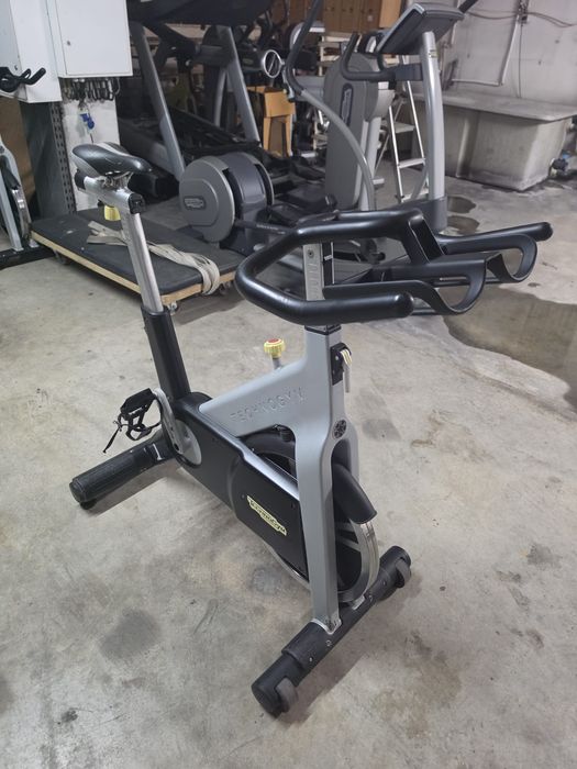 Bicicleta Spinning Tecnhogym
