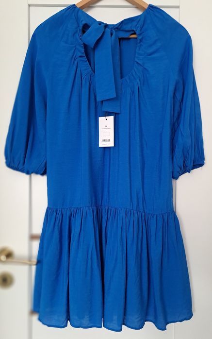 Solar piękna kobaltowa sukienka z dekoltem na plecach  nowa 36/38