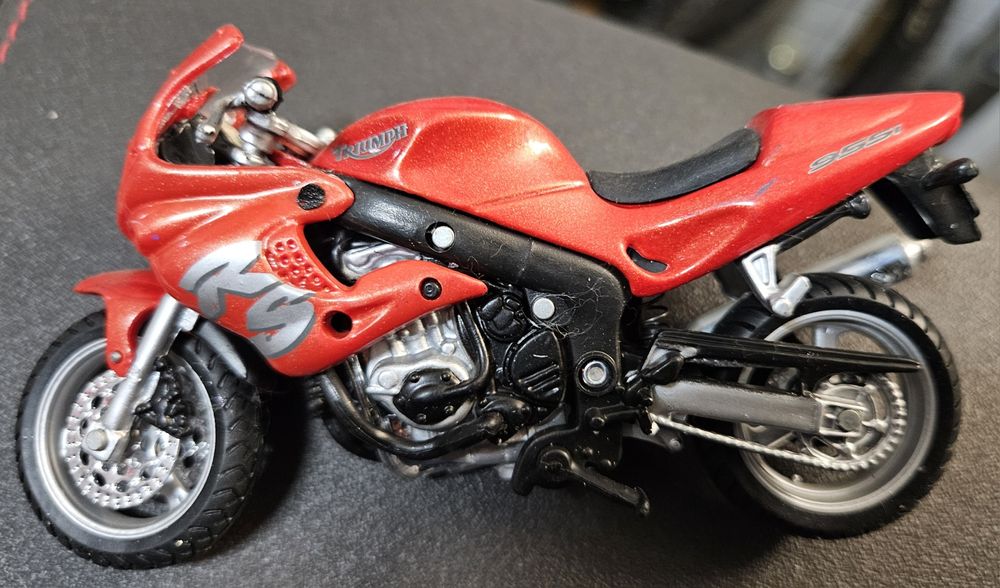 Moto miniatura Triumph Sprint RS