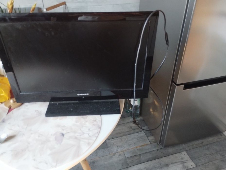 Telewizor marki Sharp