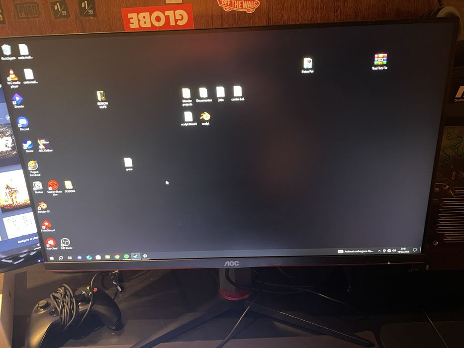 PC Gaming com Monitor Teclado e Rato