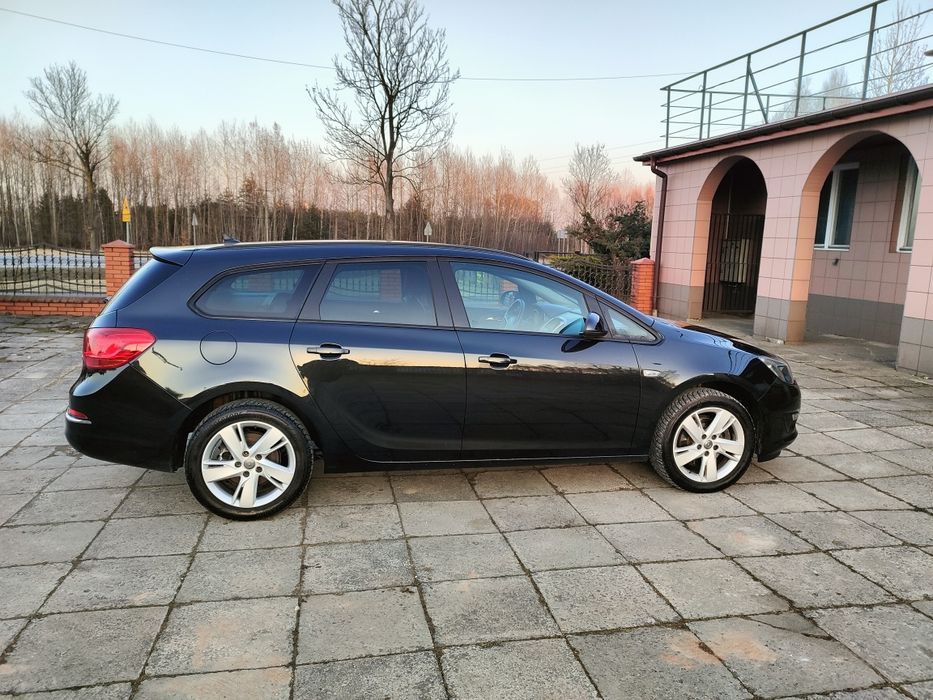 Opel Astra 2014 r. Pół skóry* Navi