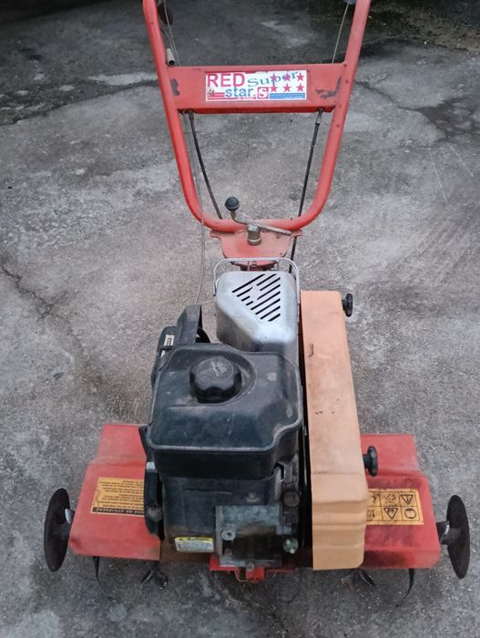 Vendo motoenxada  briggs &stratton