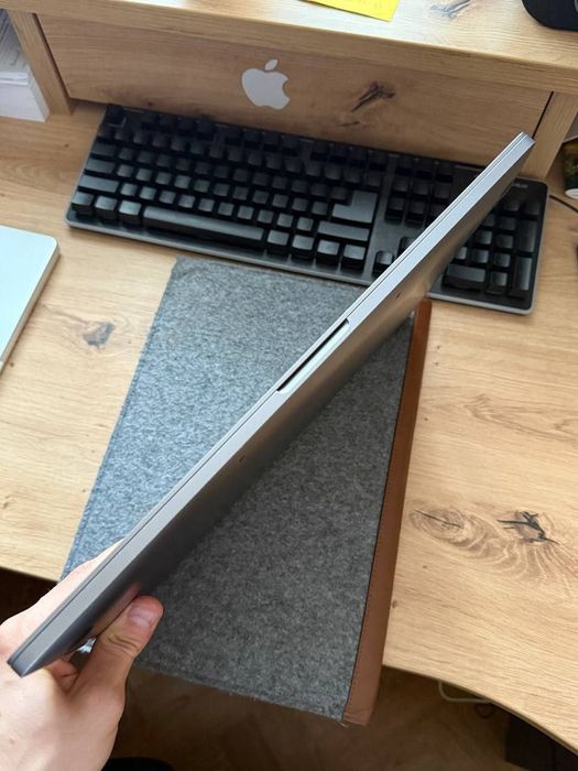 MacBook Pro 16" (2019)