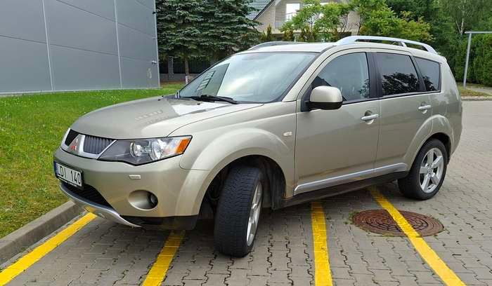 Mitsubishi Outlander