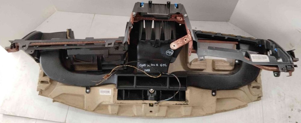 Tablier 13149016 - OPEL ASTRA H GTC