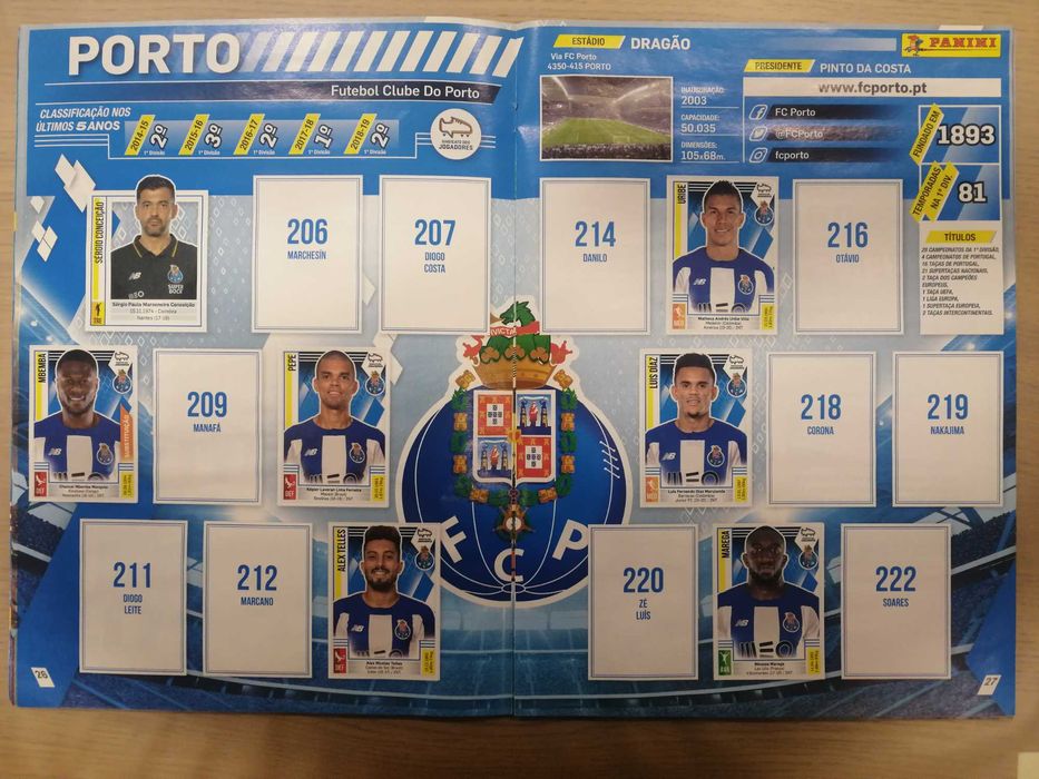 Caderneta Futebol 2019-20 - Panini [Incompleta]