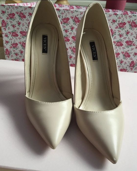 Buty na obcasie nude 38, Vices DeeZee
